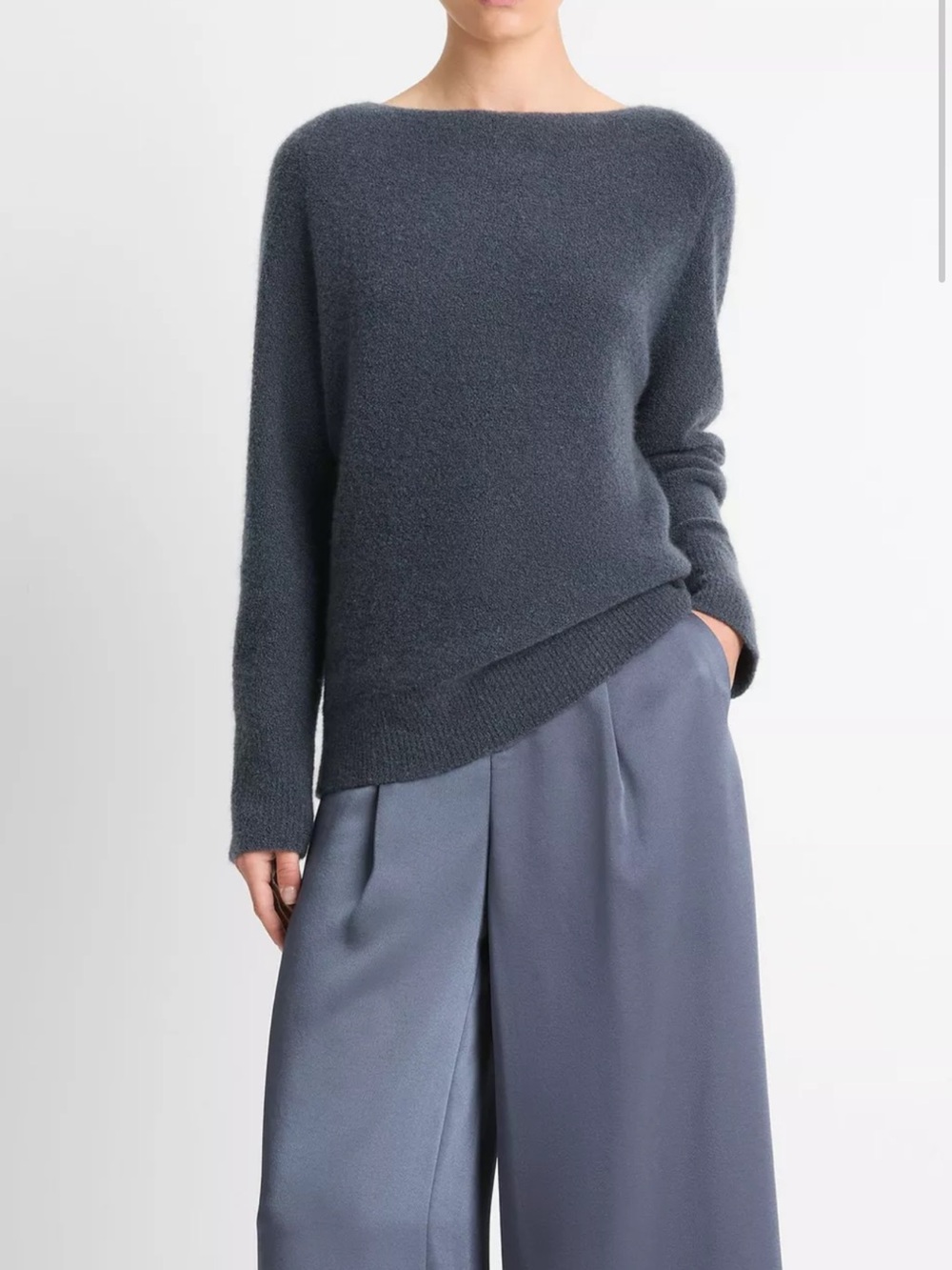 Vince Bouclé Wool-Blend Raglan Boat-Neck Sweater